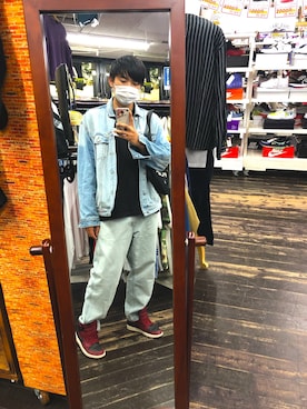 「Guess（ゲス）のアイテム（デニムジャケット）」を使った、$EE cyanさん（メンズ・173cm）の秋コーディネート