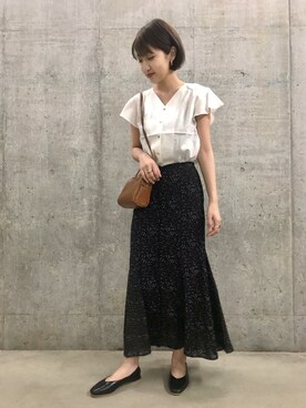 「SENSE OF PLACE by URBAN RESEARCH（センスオブプレイスバイアーバンリサーチ）のスクエアトウセンターシームフラットシューズ（パンプス）」を使った、みやりなさん（レディース・167cm）の夏コーディネート