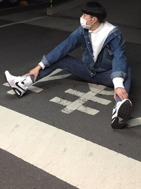 「AIR MAX」｜「アイテム（デニムジャケット）」を使った、だいそんさん（メンズ・175cm）の冬コーディネート