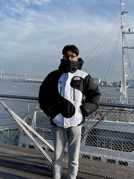 「アイテム（スウェットパンツ、シルバー系）」を使った、Lさん（メンズ・178cm）の春コーディネート