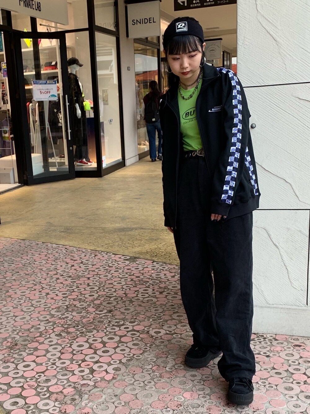 「SHADOW MOVEMENT、LHP、lhpprivatelab、ootd」｜「SHADOW MOVEMENTのアイテム（ジャージ、ブラック系）」を使った、moneさん（レディース・160cm）の夏コーディネートの1枚目の写真