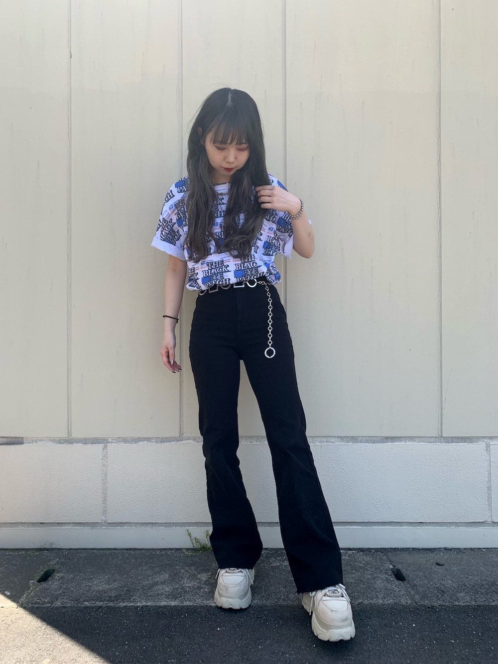 「ootd、blackeyepatch、LHP、lhpprivatelab、Tシャツ」｜「BlackEyePatchのアイテム（Tシャツ/カットソー、その他）」を使った、moneさん（レディース・160cm）の夏コーディネートの1枚目の写真