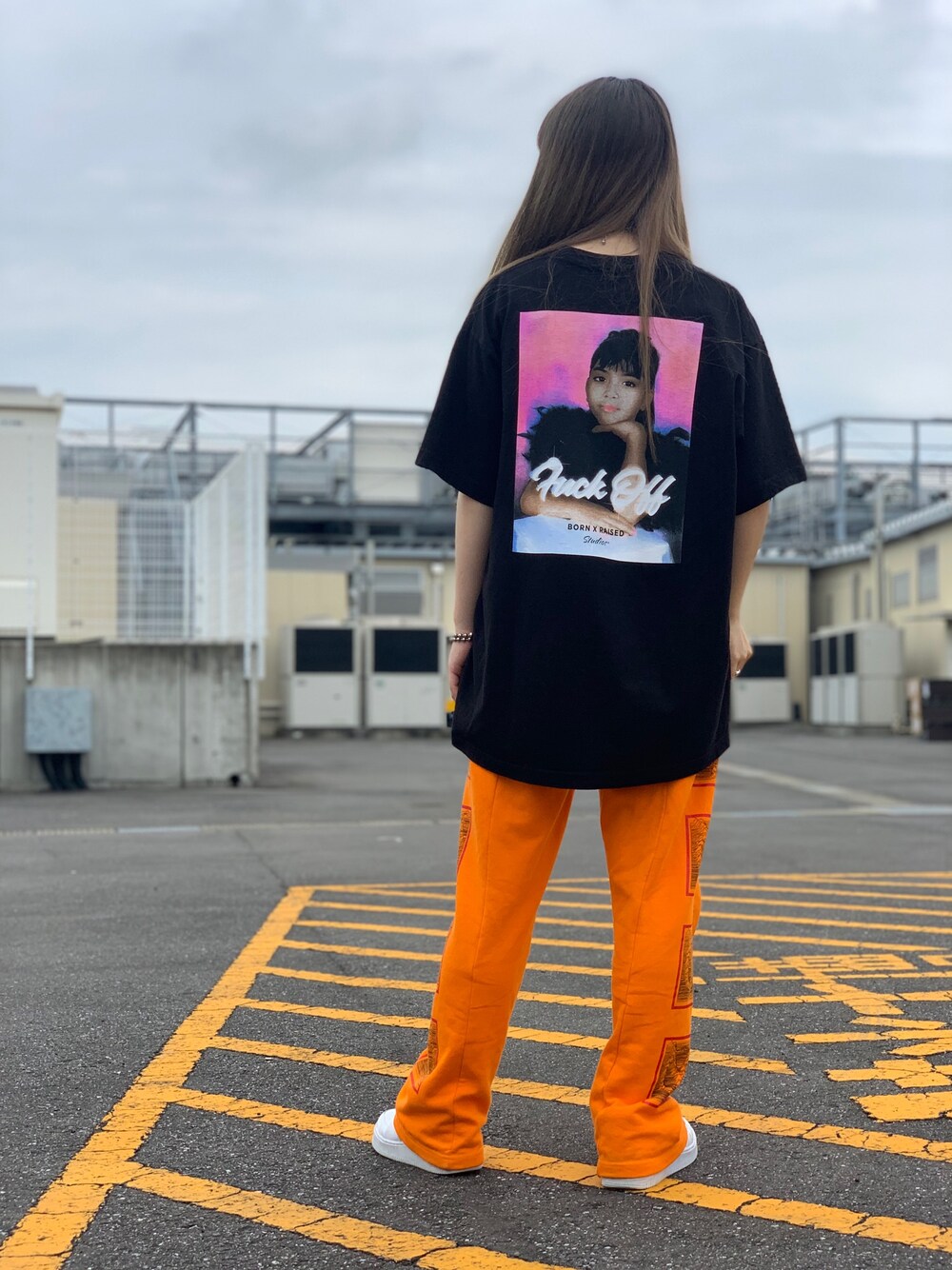 「ootd、BornxRaised、LHP、lhpprivatelab、Tシャツ」｜「BORNXRAISEDのアイテム（Tシャツ/カットソー、ブラック系）」を使った、moneさん（レディース・160cm）の夏コーディネートの1枚目の写真