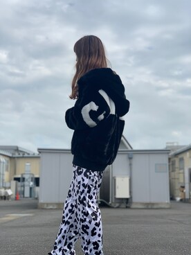 「Guess（ゲス）のアイテム（ジャケット/アウター）」を使った、moneさん（レディース・160cm）の秋コーディネート