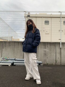 「Guess（ゲス）のアイテム（ジャケット/アウター）」を使った、moneさん（レディース・160cm）の秋コーディネート