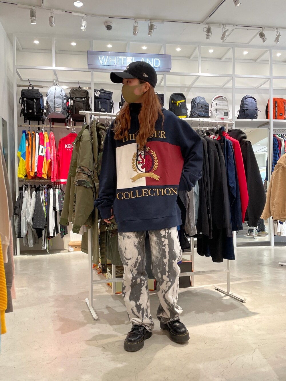「春コーデ、休日コーデ、カジュアル、ゆるコーデ、今日のコーデ、ootd、LHP、パーカー、TOMMY HILFIGER」｜「tommy hilfiger collectionのアイテム（パーカー、その他）」を使った、moneさん（レディース・160cm）の冬コーディネートの1枚目の写真