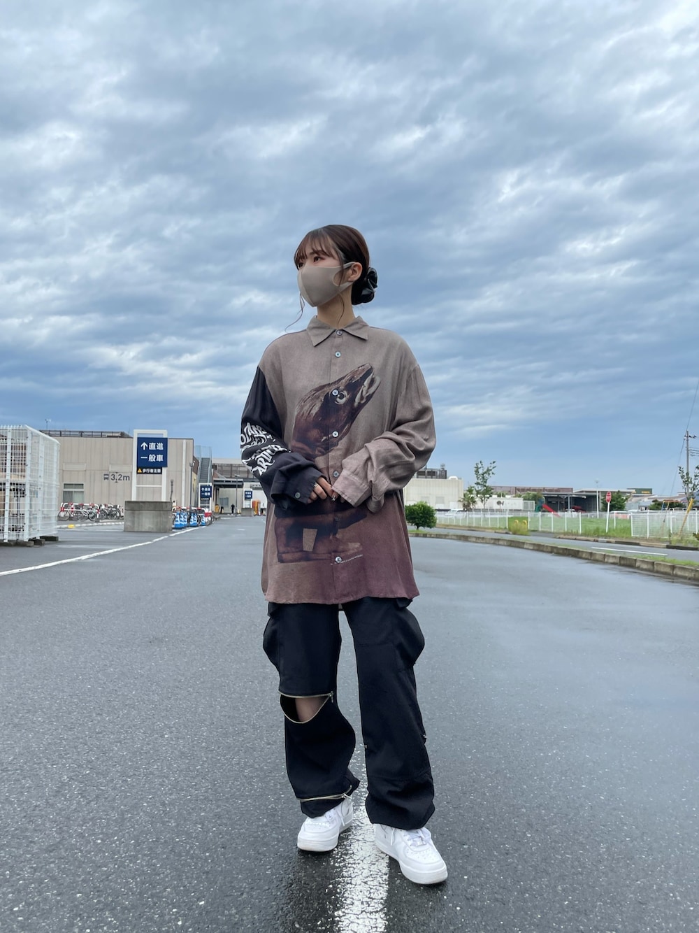 「休日スタイル、カジュアル、ラフコーデ、シャツスタイル、今日のコーデ、ootd、vynerarticles、LHP」｜「VYNER ARTICLESのアイテム（シャツ/ブラウス、ブラウン系）」を使った、moneさん（レディース・160cm）の夏コーディネートの1枚目の写真