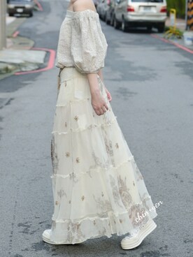 彭小雁さんのコーディネート