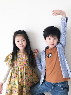 「Lee（リー）のアイテム（Tシャツ/カットソー）」を使った、Riiian & ®iiikkunさん（キッズ・125cm）の夏コーディネート