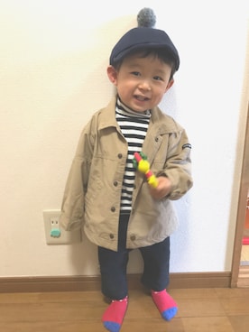 「petit main（プティマイン）のアイテム（ミリタリージャケット）」を使った、Nao43さん（キッズ・80cm）の秋コーディネート