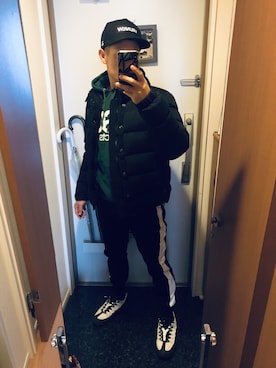 「7Union（セブンユニオン）のアイテム（キャップ）」を使った、GoUさん（メンズ・163cm）の冬コーディネート