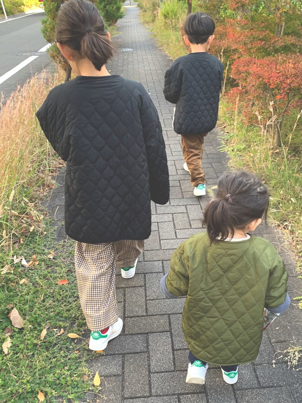 「キルティングジャケット、キッズファッション、シンプルコーデ、ブランシェス(BRANSHES)、ブランシェス」｜「BRANSHESのウェーブキルトライナージャケット（ブルゾン、ブラック系）」を使った、ai.u.e.o☺︎さん（キッズ・120cm）の冬コーディネートの1枚目の写真