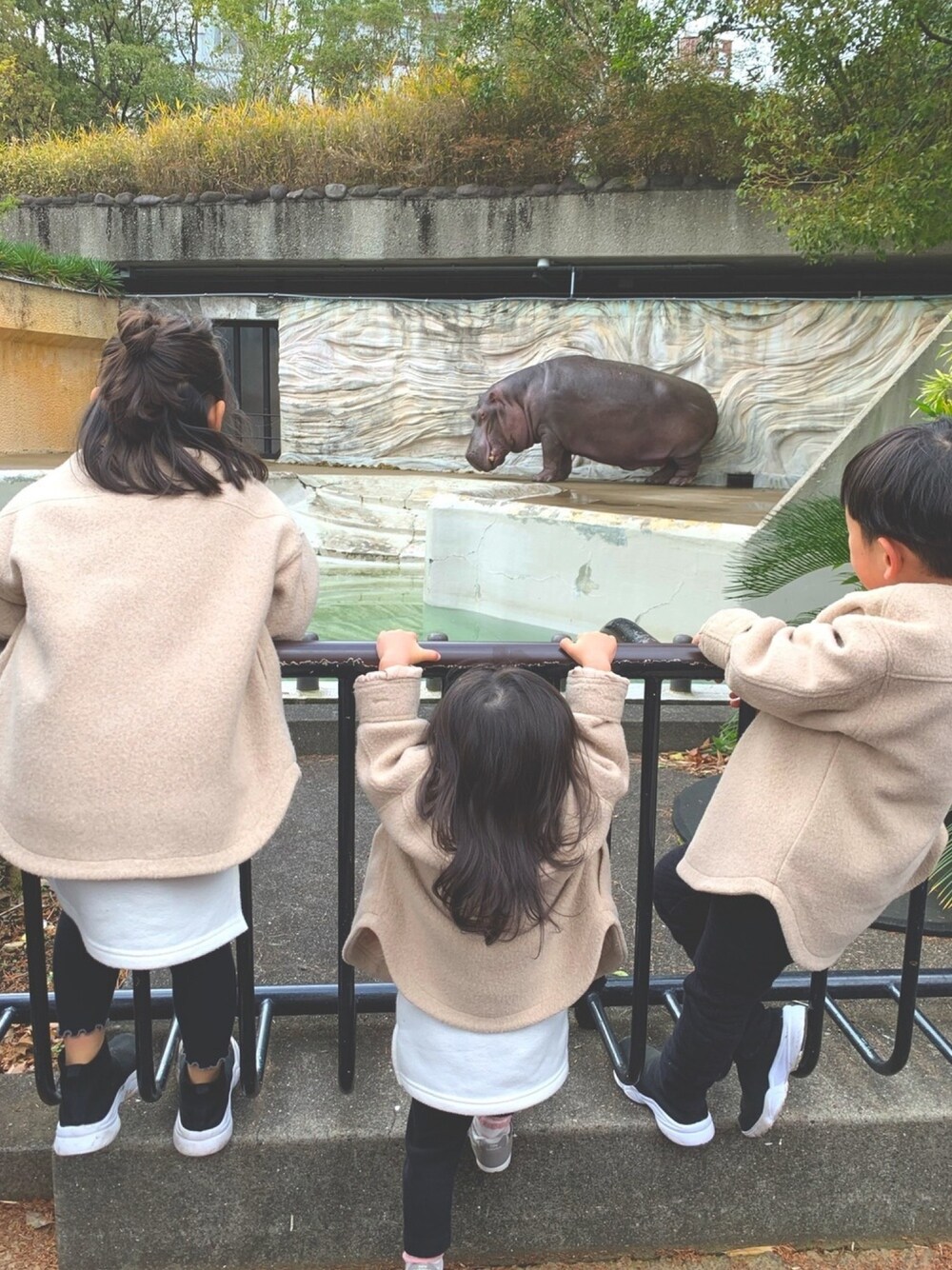 「キッズコーデ、シンプルコーデ、リンクコーデ、CPOジャケット、冬アウター着回しチャレンジ」｜「GLOBAL WORKの【キッズ】ガールズCPOジャケット/858126（その他アウター、ベージュ系）」を使った、ai.u.e.o☺︎さん（キッズ・120cm）の冬コーディネートの1枚目の写真