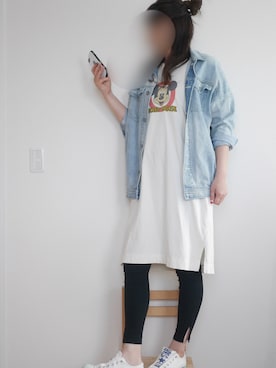 「ジーナシス」｜「アイテム（デニムジャケット）」を使った、MIZUHOさん（レディース・165cm）の春コーディネート