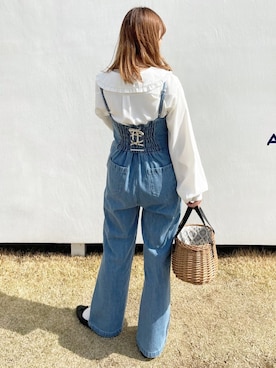 「apres jour（アプレジュール）のアイテム（サロペット/オーバーオール）」を使った、momoさん（レディース・160cm）の春コーディネート