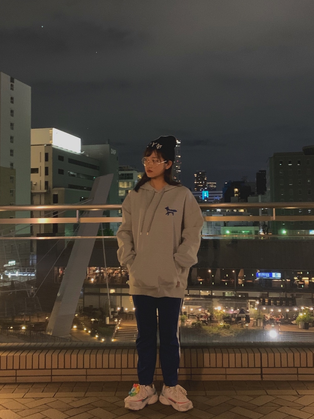 「ADER error」｜「ADER errorのアイテム（パーカー、グレー系）」を使った、MINAMIさん（レディース・164cm）の秋コーディネートの1枚目の写真