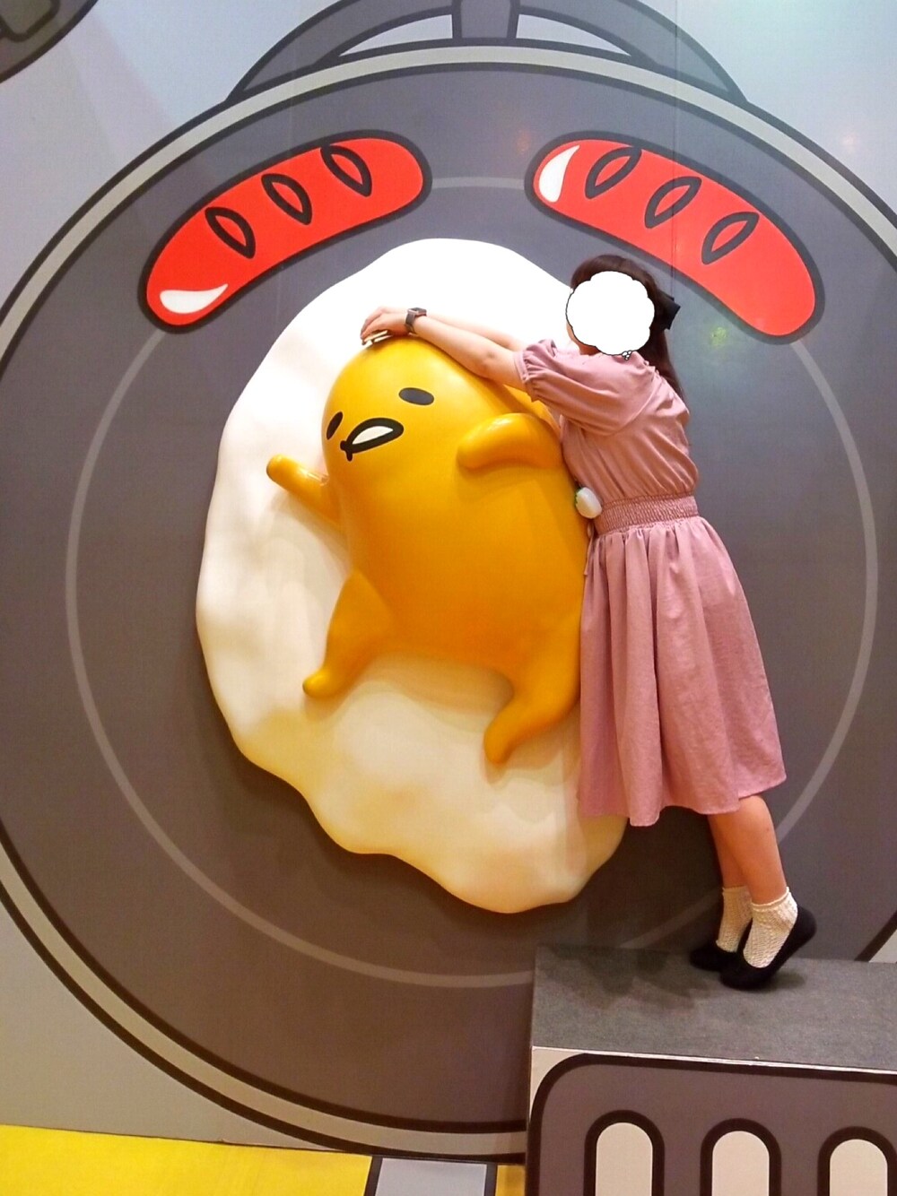 「夏セールで買いました、ピューロランド、ワンピース、ピンク、ガーリー、夏コーデ、夏、ポニーテール、休日スタイル」｜「F i.n.tのアイテム（ワンピース、ピンク系）」を使った、もえりん✩⃛さん（レディース・154cm）の夏コーディネートの1枚目の写真