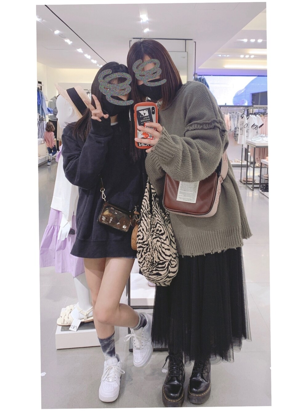 「キッズコーデ、スニーカー、ゆるコーデ、休日スタイル、女の子、JADON、Dr.Martens、AF1、abathingape、タイダイ柄」｜「coca（coca）のアイテム（エコバッグ/サブバッグ、その他）」を使った、maaryoさん（キッズ・152cm）の春コーディネートの1枚目の写真