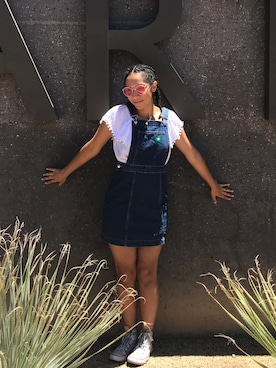 「H&M（エイチ・アンド・エム）のアイテム（つなぎ/オールインワン）」を使った、Jordan Hicksさん（レディース・163cm）の夏コーディネート