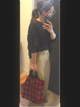 「袖ボリューム」｜「アイテム（チノパンツ）」を使った、momoさん（レディース・166cm）の秋コーディネート