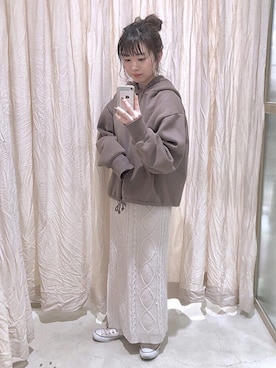 「mystic（ミスティック）のケーブルロングスカート（スカート）」を使った、やっすーさん（レディース・158cm）の冬コーディネート
