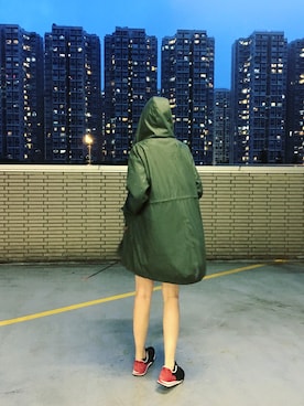 「BROOKS（ブルックス）のアイテム（スニーカー、レッド系）」を使った、yuyiさん（レディース・168cm）の夏コーディネート