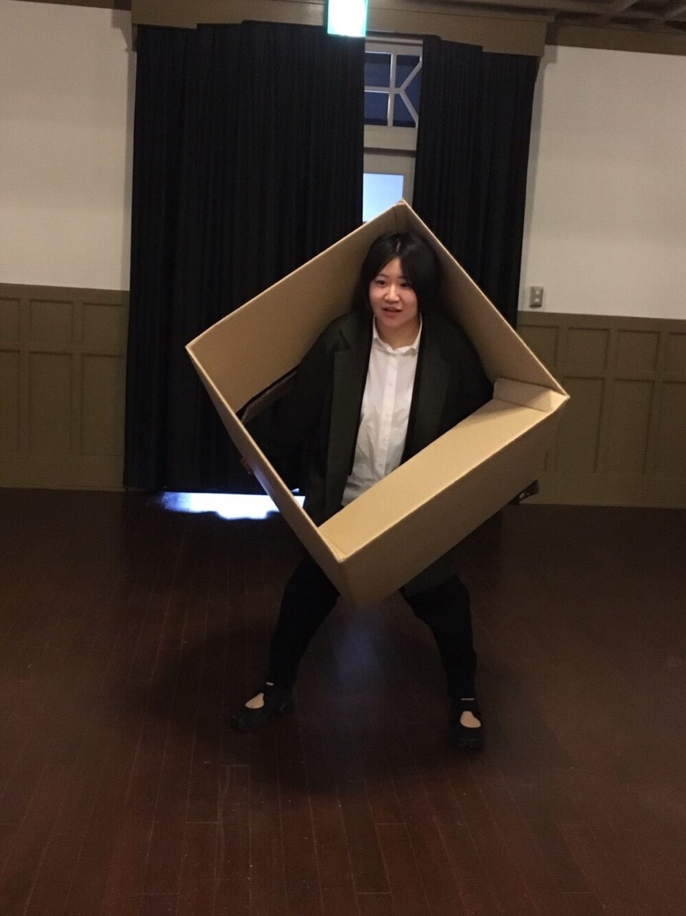 「NICK NEEDLESのアイテム（その他パンツ、ブラック系）」を使った、しまだちこさん（レディース・160cm）の冬コーディネートの1枚目の写真