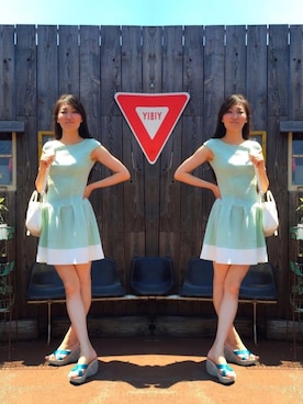 「アイテム（サンダル）」を使った、864_Burgundyさん（レディース・176cm）の秋コーディネート