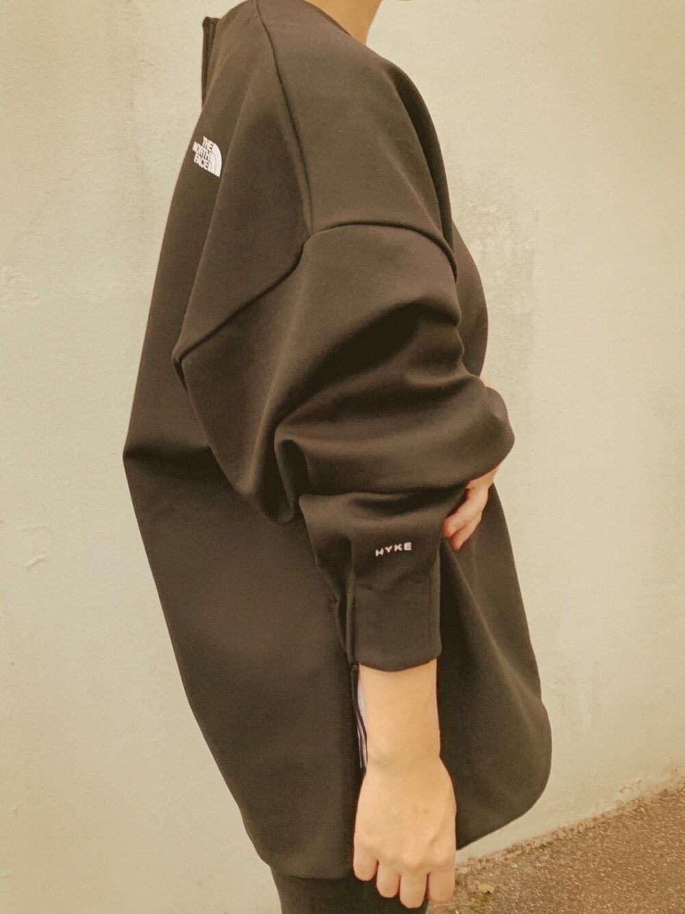 「ハイク、ノースフェイス、HYKE × THE NORTH FACE」｜「THE NORTH FACEのアイテム（トップス、ブラック系）」を使った、micooさん（レディース・150cm）の秋コーディネートの1枚目の写真