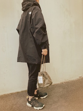 「ZOZO（ゾゾ）のスリムテーパードデニムパンツ（パターンオーダー）／ブラック［WOMEN］（デニムパンツ）」を使った、micooさん（レディース・150cm）の秋コーディネート