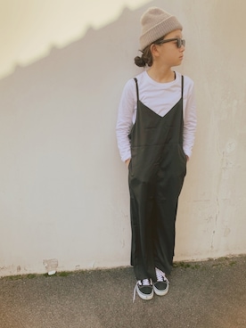 「devirock（デビロック）のアイテム（オールインワン・サロペット）」を使った、micooさん（キッズ・135cm）の冬コーディネート