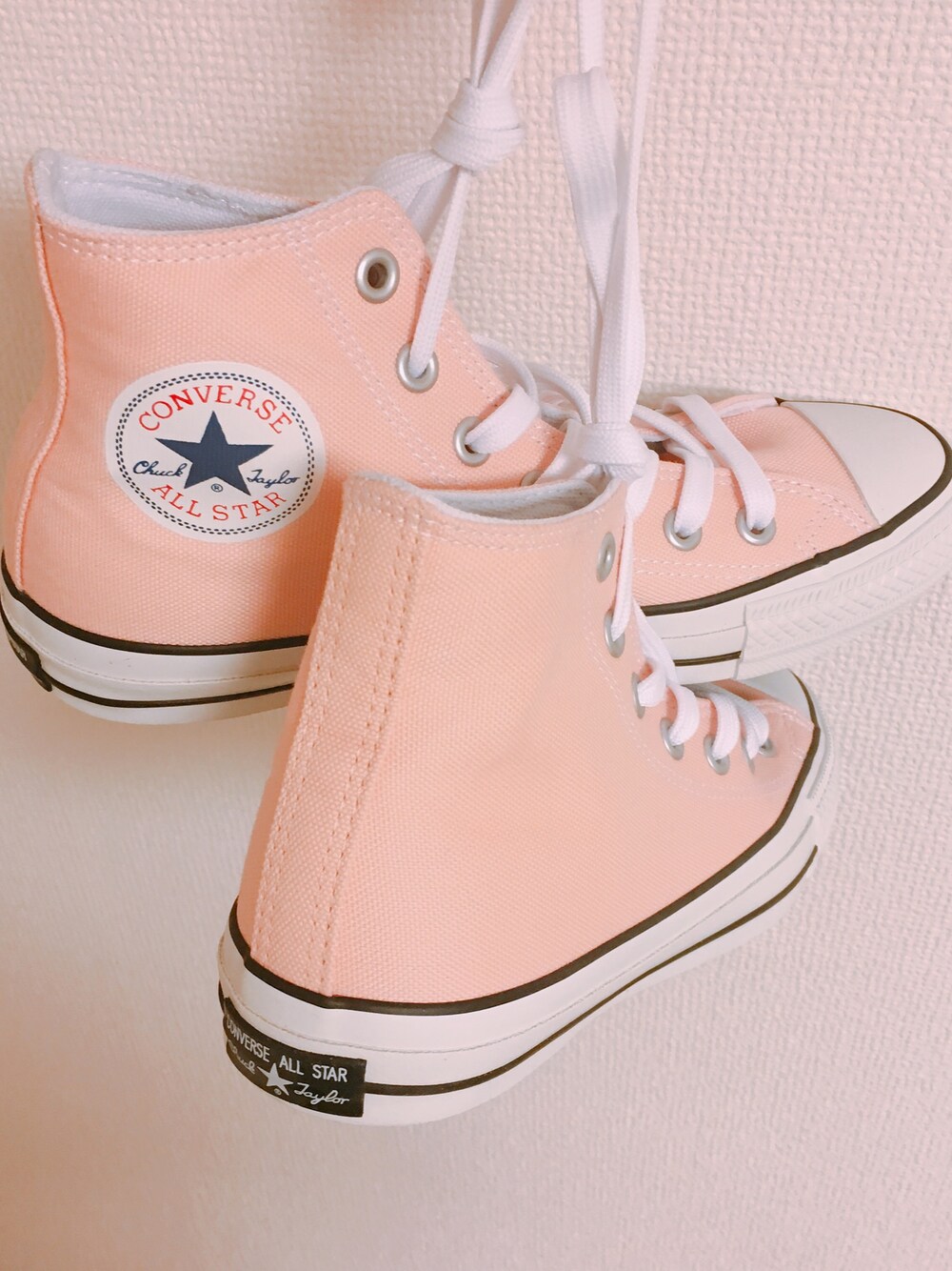 「コンバース、オールスター、スニーカー、ピンク、summer、ハイカットスニーカー、春コーデ、100周年記念モデル」｜「CONVERSEのCONVERSE ALL STAR 100 COLORS HI (ピーチ) (17SP)（スニーカー、ピンク系）」を使った、kumiさん（レディース・156cm）の夏コーディネートの1枚目の写真
