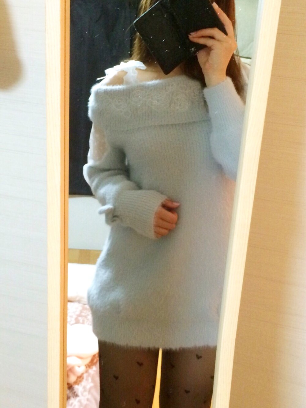 「LIZ LISAのアイテム（ワンピース、グレー系）」を使った、⑅ ‍あすみん ⑅さん（レディース・155cm）の冬コーディネートの1枚目の写真