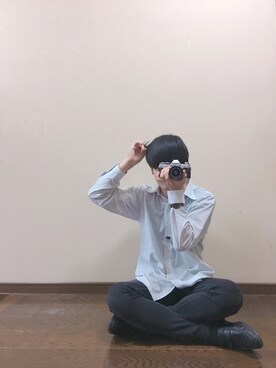 「RIVERFIELDのアイテム（ローファー、ブラック系）」を使った、げん.さん（メンズ・173cm）の春コーディネート