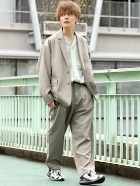 「FREAK'S STORE（フリークスストア）のアイテム（テーラードジャケット）」を使った、冨田 幸大さん（メンズ・171cm）の春コーディネート