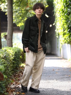 「UNION STATION（ユニオンステーション）のビッグシルエットコーデュロイシャツ（シャツ/ブラウス）」を使った、冨田 幸大さん（メンズ・171cm）の秋コーディネート