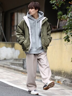 「kutir（クティール）のリバーシブルボアブルゾン（ブルゾン）」を使った、冨田 幸大さん（メンズ・171cm）の秋コーディネート