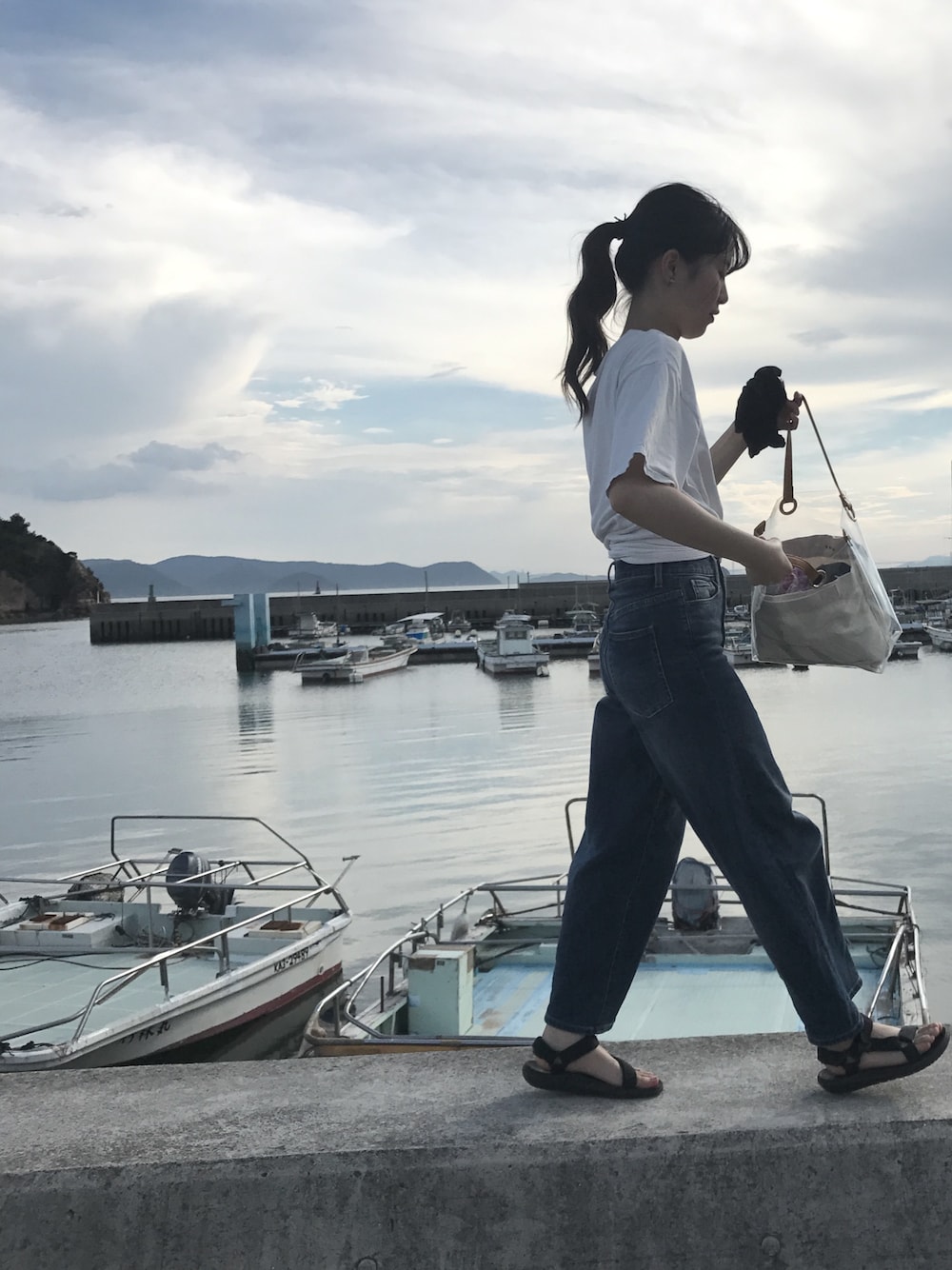 UNIQLO（ユニクロ）の「ハイライズワイドフィットクロップドジーンズ