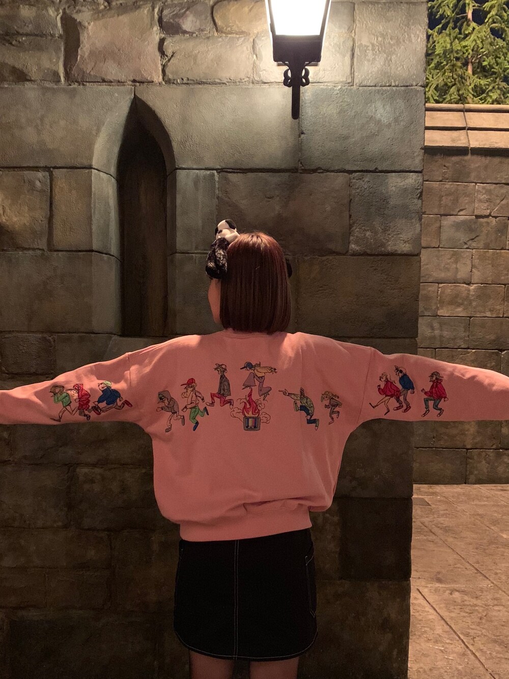 「left aloneのアイテム（トップス、ピンク系）」を使った、め      いさん（レディース・155cm）の秋コーディネートの1枚目の写真