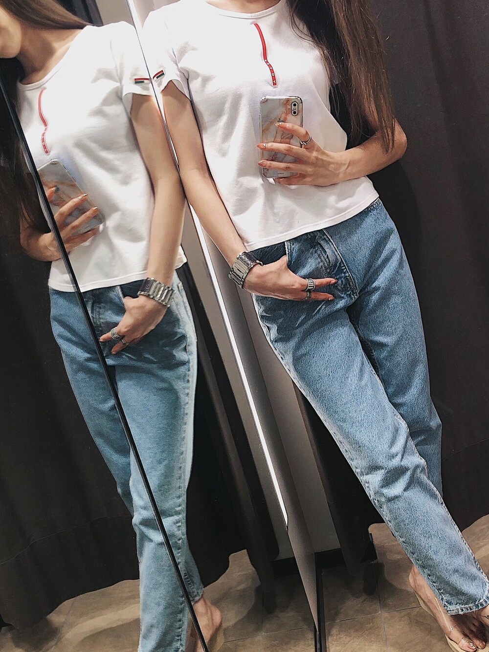 PRADA SPORTのTシャツ/カットソーを使った人気ファッション