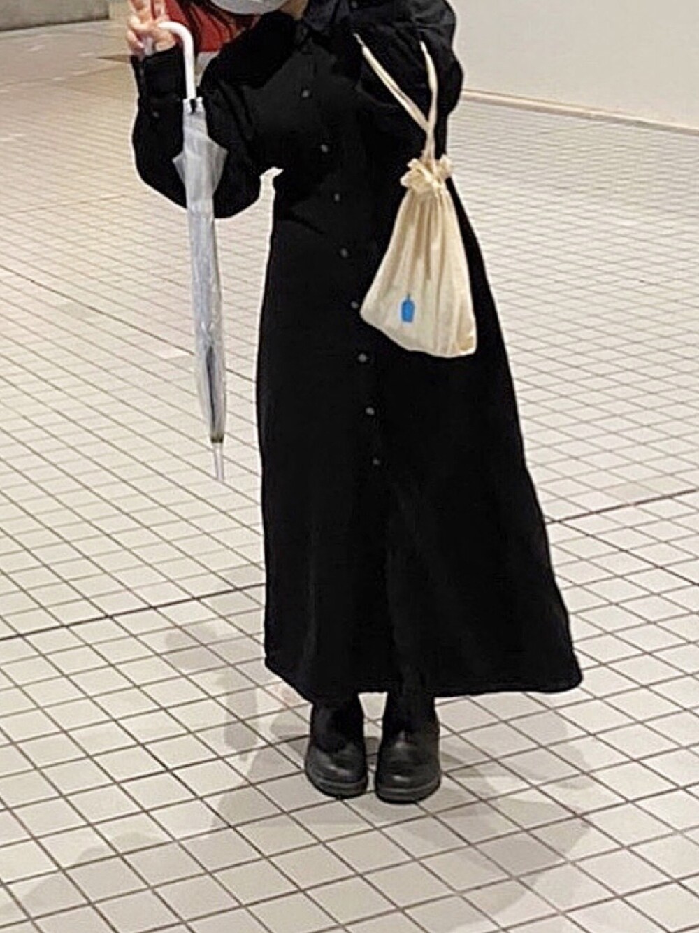 「UNIQLOのアイテム（ワンピース、ブラック系）」を使った、i_am_li7さん（レディース・153cm）の冬コーディネートの1枚目の写真