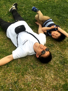 「MT. RAINIER DESIGN（マウントレイニアデザイン）のアイテム（バッグ）」を使った、ＯＨ!HEY!さん（メンズ・165cm）の春コーディネート