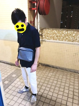 「アイテム（メッセンジャーバッグ、グレー系）」を使った、Ka Mingさん（メンズ・168cm）の春コーディネート