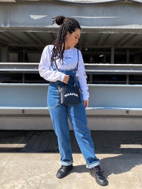 「MILKFED.（ミルクフェド）のアイテム（サロペット/オーバーオール）」を使った、Romiさん（レディース・155cm）の春コーディネート