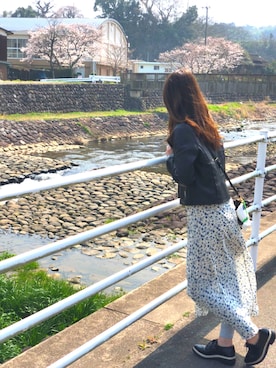 「花見」｜「アイテム（ライダースジャケット）」を使った、naatuuさん（レディース・156cm）の春コーディネート