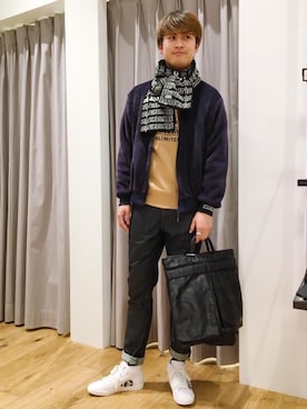 「ボアフリース」｜「アイテム（財布/小物）」を使った、endyさん（メンズ・177cm）の秋コーディネート