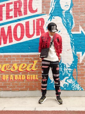 「アイテム（ミリタリージャケット、レッド系）」を使った、endyさん（メンズ・177cm）の秋コーディネート