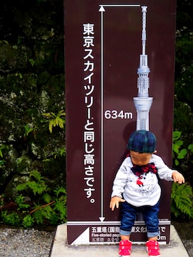 「H&M（エイチ・アンド・エム）のアイテム（トップス、ホワイト系）」を使った、babykichiさん（キッズ）の秋コーディネート