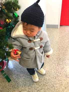 「アイテム（ダッフルコート、グレー系）」を使った、babykichiさん（キッズ・80cm）の冬コーディネート