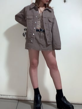 「ワントーンコーデ」｜「アイテム（デニムジャケット）」を使った、HITOMIさん（レディース・151cm）の冬コーディネート